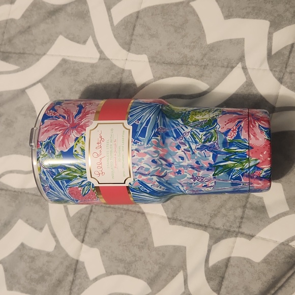 Lilly pulitzer swizzle in 30 oz tumbler - Picture 1 of 3